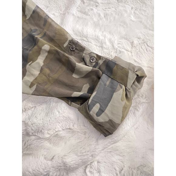 NWT Express The Portofino Shirt Sheer Camo Shirt Blouse Women's S $59 Camouflage - Picture 6 of 6